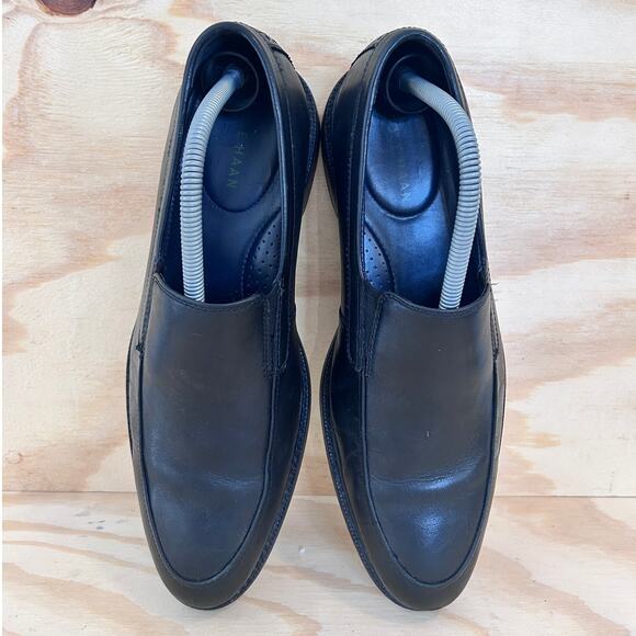 Cole Haan - Buckland Venetian - Loafers Shoes - Black - Men\'s - 9M - C28886